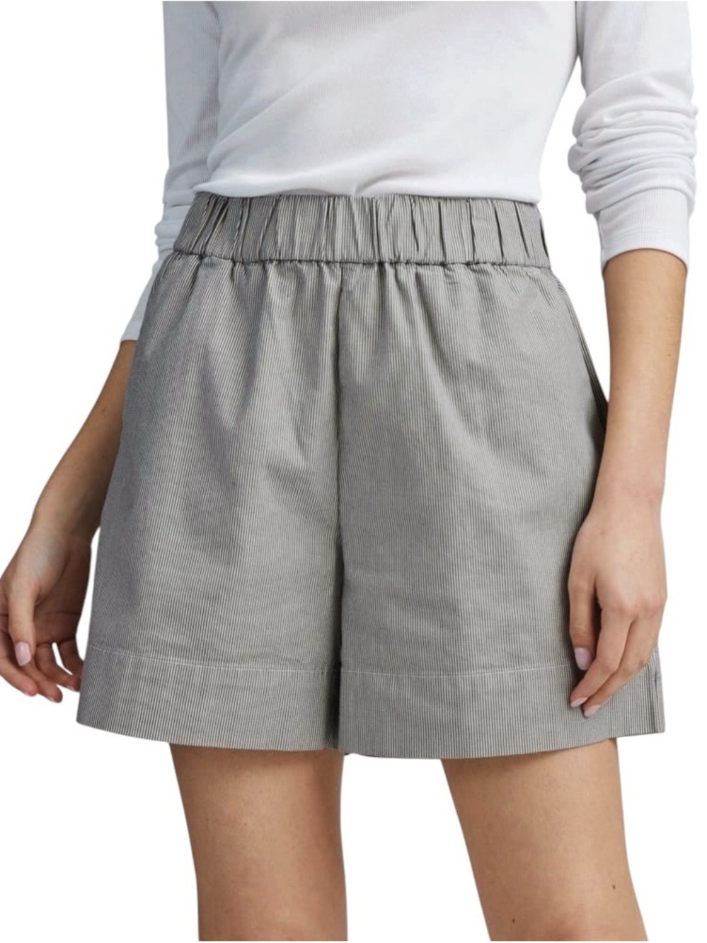 Everlane Easy Shorts Denim and White Color Pinstripe Pattern Women’s Medium